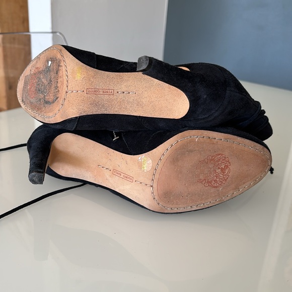 Vince Camuto ankle laced booties black size 8.5 - Picture 4 of 4